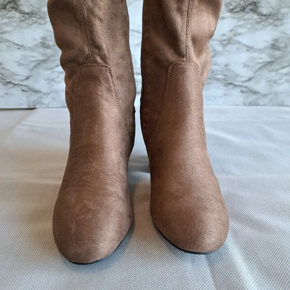 N/A women taupe